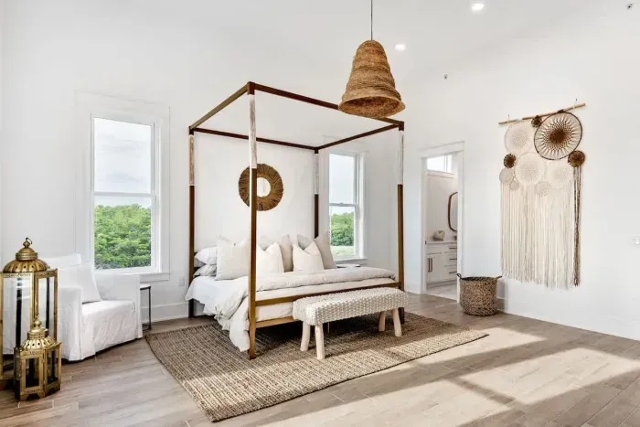 Wake up to stunning views in this bright and airy retreat, complete with elegant bohemian decor.