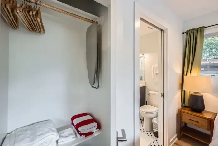 With plenty of closet space and tasteful decor, feel right at home.