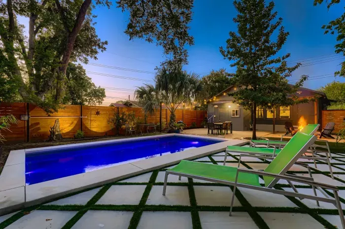 A perfect backyard escape combining nature, comfort, and style.