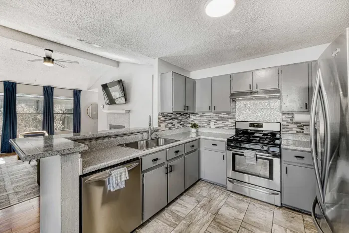 Cozy North Austin Retreat | Deck-Near Domain+Q2 - image 12 of 57