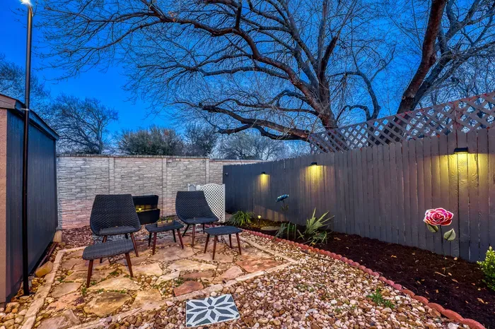 Cozy North Austin Retreat | Deck-Near Domain+Q2 - image 30 of 57