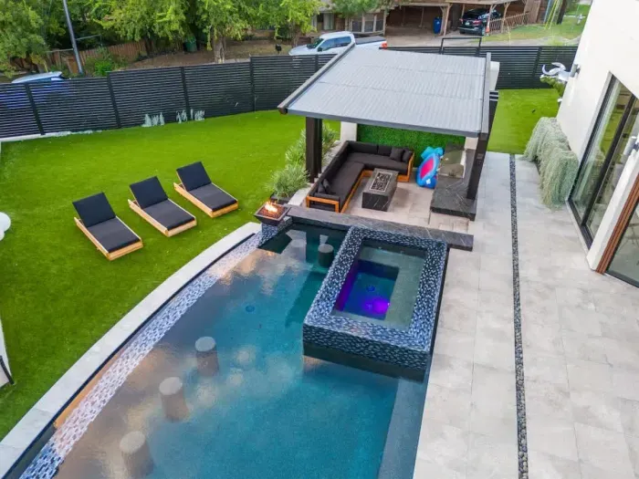 Your private slice of paradise! This pool is calling your name!