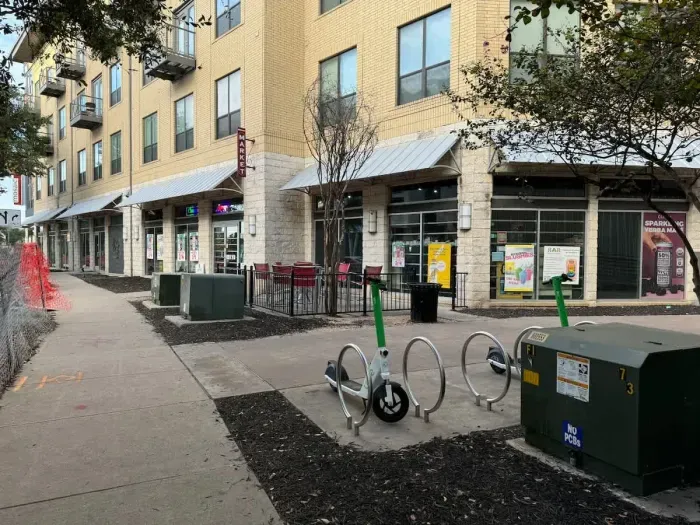 Downtown Austin is minutes away, the home of the University of Texas, restaurants, bars, South Congress Ave, the Capitol, museums, and more!