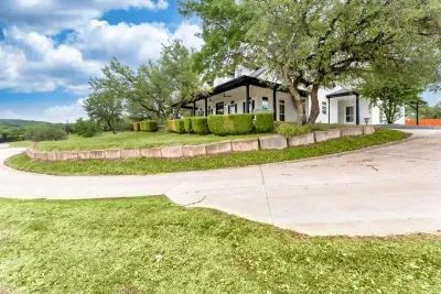 A peaceful exterior setting offering sweeping views and an inviting sense of tranquility.