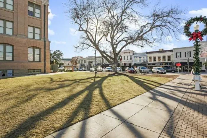The Downtown Square - truly one of our favorite places to go for a stroll, grab a drink, and enjoy the fun shops and restaurants (and you're just a few blocks away!)