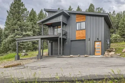 A perfect spot for stargazing or simply enjoying the quiet beauty of the mountains.
