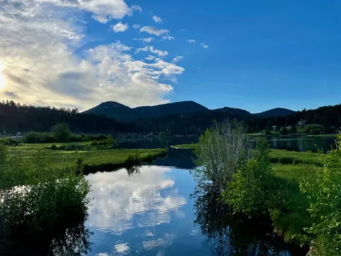 Enjoy the beauty of the gorgeous Lake Evergreen, with its serene waters surrounded by lush greenery. The peaceful landscape and tranquil atmosphere make it the perfect spot for relaxation, boating, or a leisurely stroll by the shore.