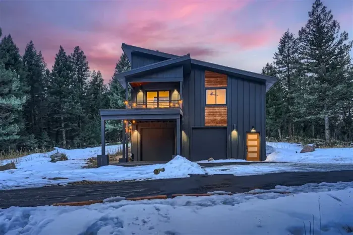 Front of house-Winter Months