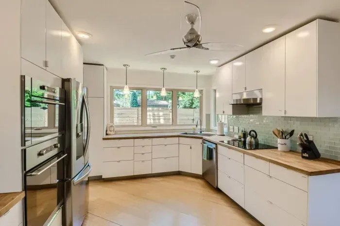 From cookware to spices, this kitchen has all the tools to make cooking easy.