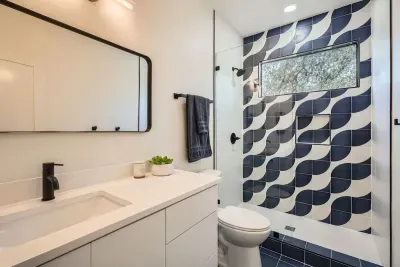 En-suite Bathroom