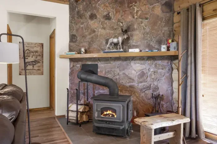 Step into a welcoming entry, setting the tone for the rest of the home. With inviting décor and soft lighting, it creates a warm and open space, offering a seamless transition into the living areas.