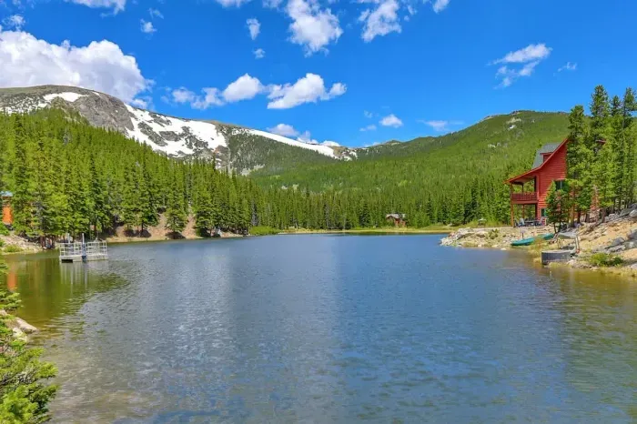 Unbelievable mountain and water views! Experience Colorado like never before!