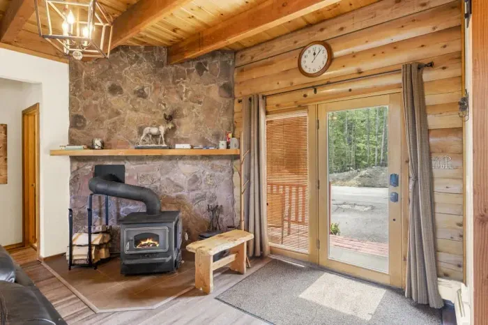 Step into a welcoming entry, setting the tone for the rest of the home. With inviting décor and soft lighting, it creates a warm and open space, offering a seamless transition into the living areas.