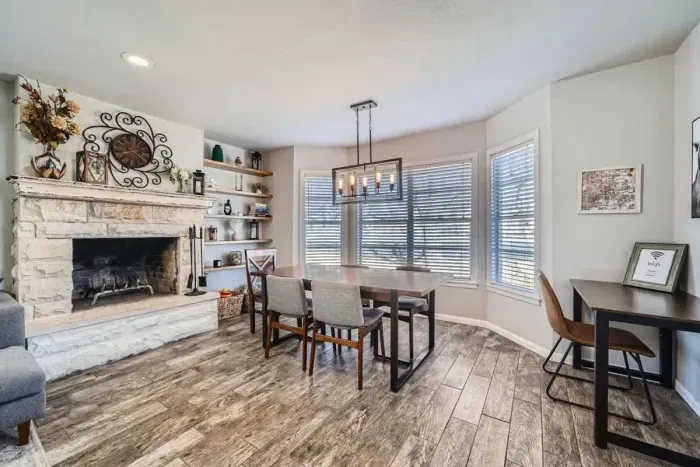 Savor your meals with a lovely view and plenty of natural light.