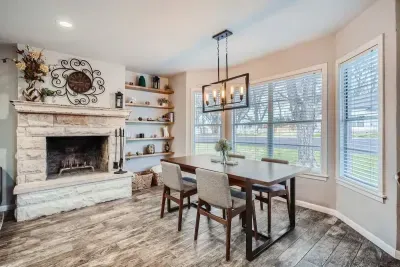 Savor your meals with a lovely view and plenty of natural light.