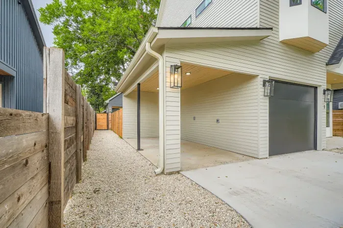 Perfect mix of style and comfort, right from the outside.