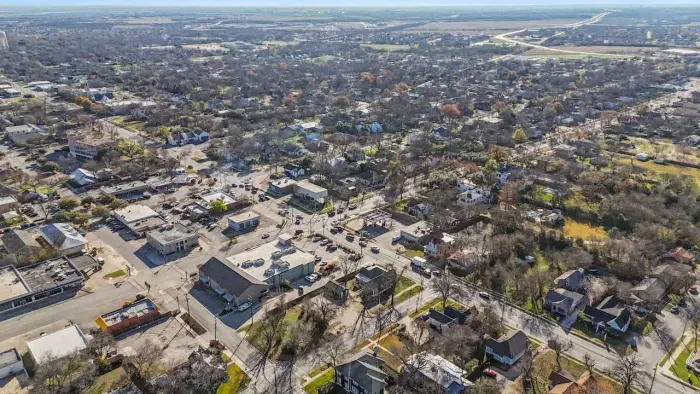 Courthouse Square transforms with every season, always worth a visit!