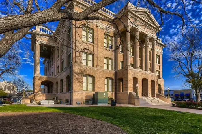 Historic Williamson County Courthouse on the Square