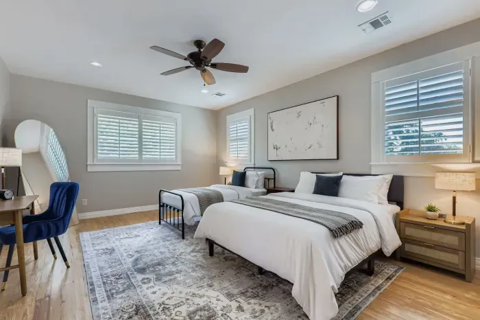 Another guest bedroom with versatile sleeping arrangements.