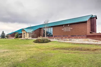 Enjoy access to the community recreation center.