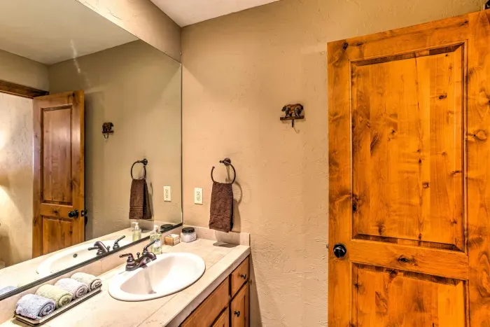 Fully stocked with fresh towels, toiletries, and all the essentials.