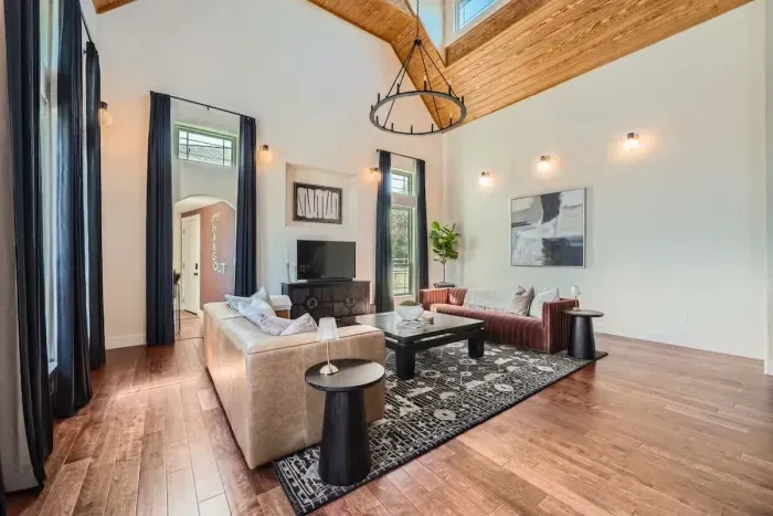 Soak up the sun in a beautifully bright space filled with character.