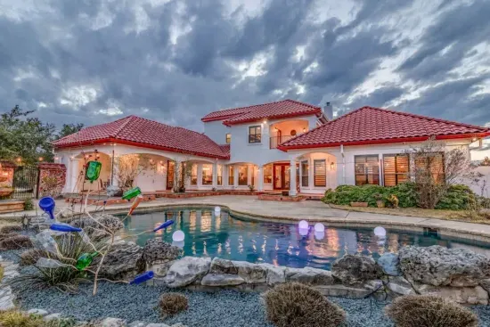 Dive into relaxation! Our sparkling pool is the perfect oasis for sunny afternoons and starlit swims.