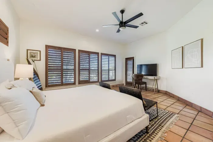 Primary bedroom with queen bed.