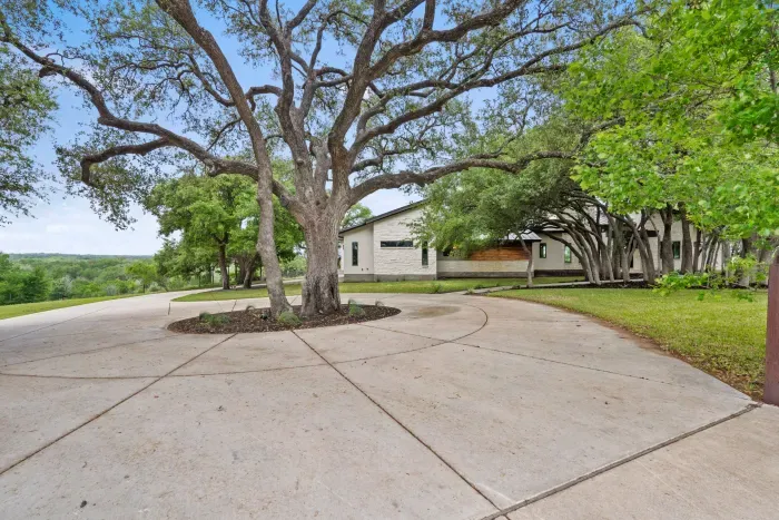 Plenty of parking space to accommodate all your guests.