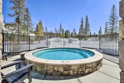 3. Warm up in the hot tub—your perfect vacation vibe awaits!