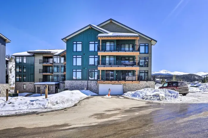 True mountain escape with winter views right outside your stay.