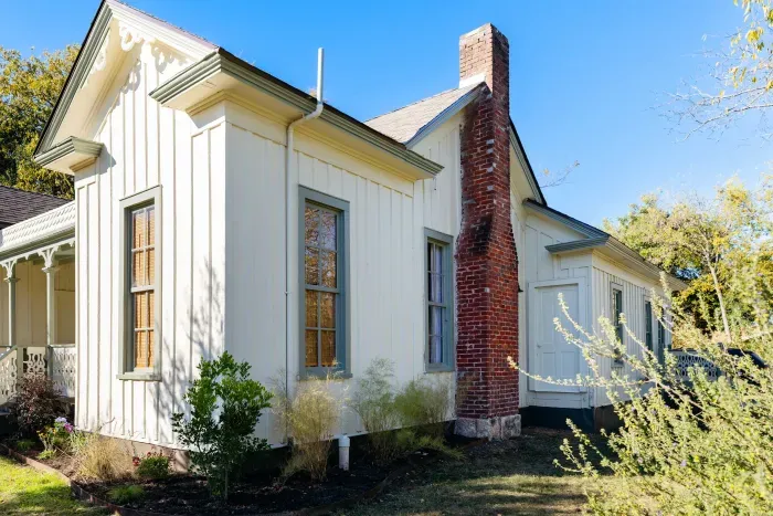 Charming historic Georgetown cottage exterior.