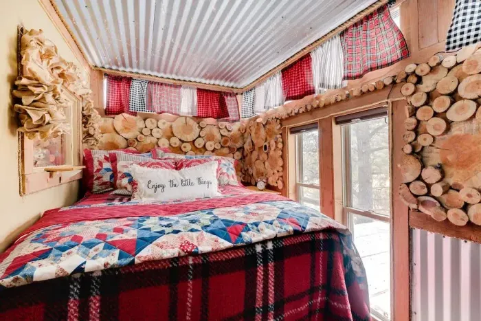 The bedroom has blackout blinds, a fairy-lit ceiling, 14-inch gel bed is oh so cozy!!