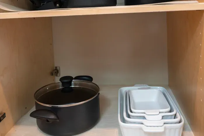 Everything you need to prepare delicious home-cooked meals is at your fingertips.