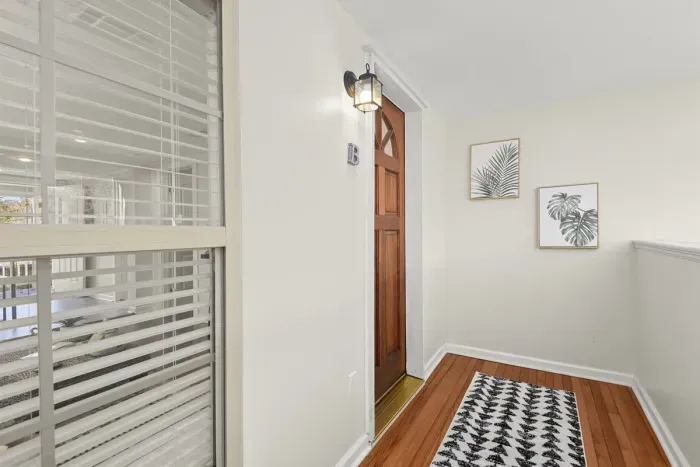 Entry into your suite B stay.