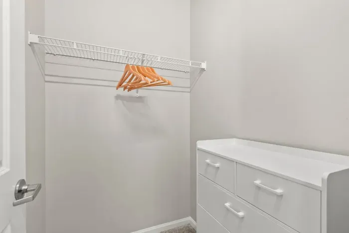 All rooms have ensuite wakl in closets