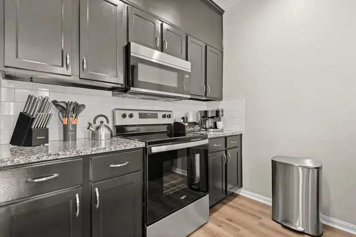 Discover a complete set of meticulously arranged items, thoughtfully provided to ensure a seamless and comfortable stay