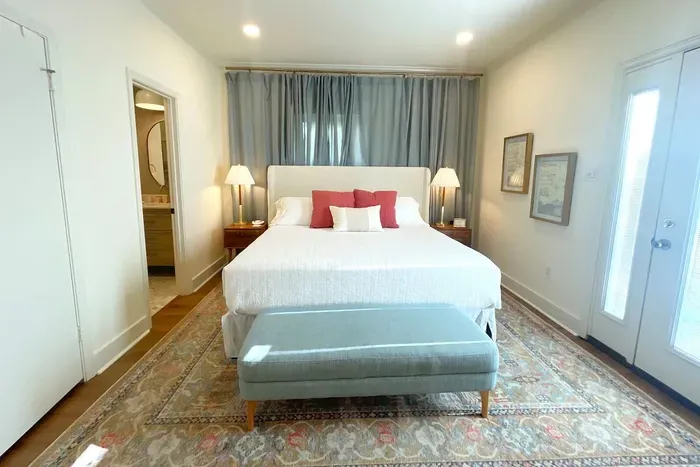 Get a great night sleep cozied up in Fix Linen 100% long-staple cotton, sateen weave, ultra-smooth sheets.
OEKO-TEX Certified: Completely free from harmful chemicals and safe for everyone.