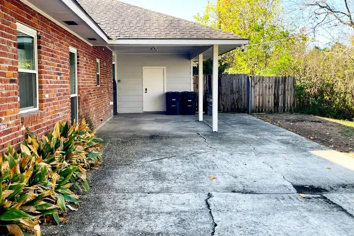 Enjoy the surroundings and make the most of their time in Baton Rouge.