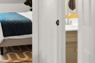 Guest bedroom and adjacent bath (upstairs)