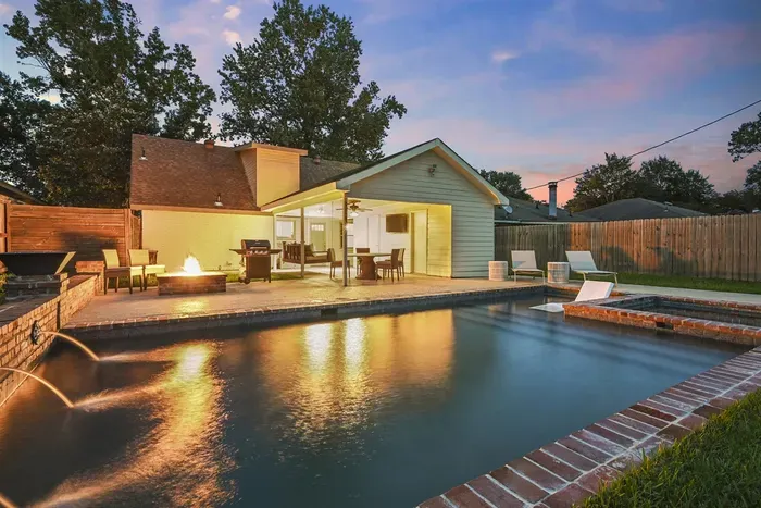 BBQ poolside with your loved ones outside while watching the big game or your favorite movie!