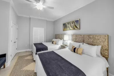 Two queen size beds for the best comfort of guest.