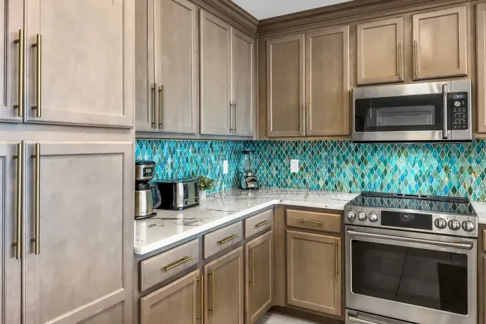 Enjoy making coffee in the morning or mixing up a smoothie.