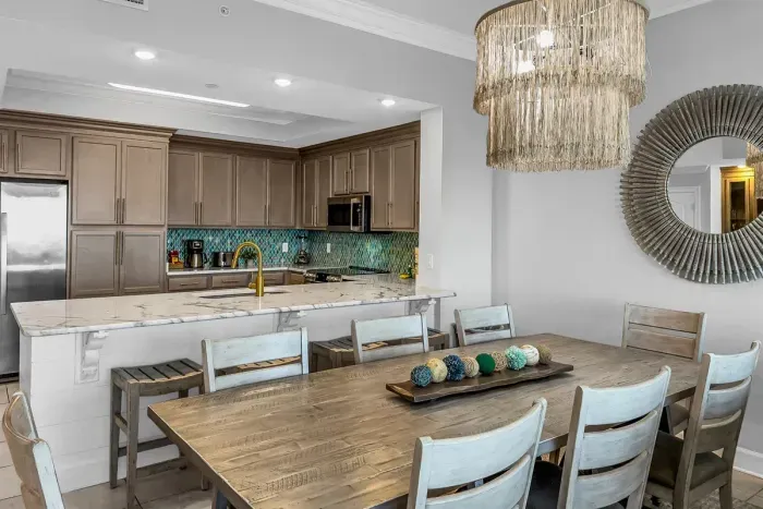 Plenty of seats at the dining table and bar for the whole family to eat. Or play a fun boardgame!