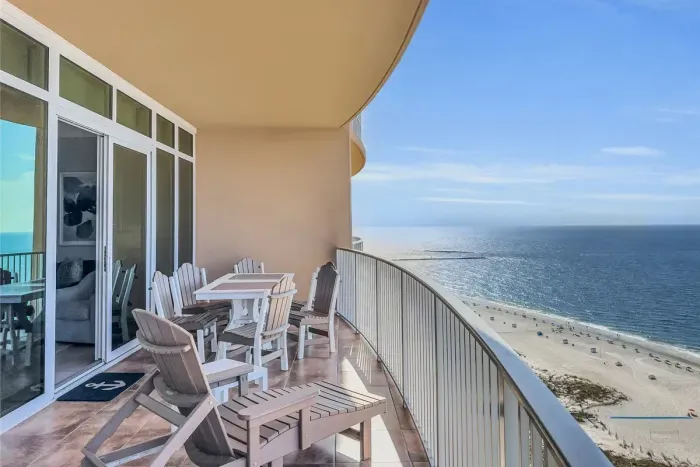 Panoramic views to the Pass and jetties to the left