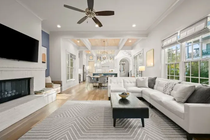 Open concept feel to bring everyone together