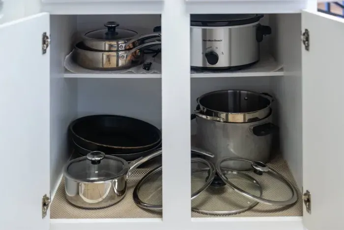 Pots, pans & Crockpot.