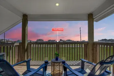Relax & enjoy Gulf views on your private master K honeymoon suite after a dip in your luxurious soaker tub at the Peacock Cabana.
