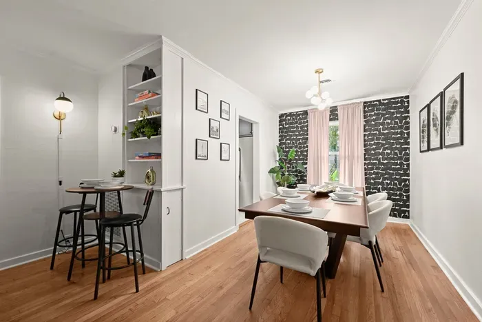 Dining Room: Bright and stylish space perfect for shared meals and gatherings with friends!