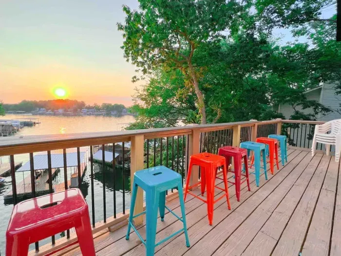 >>>And even MORE gorgeous sunset views at The Palm Lake Ozark!

